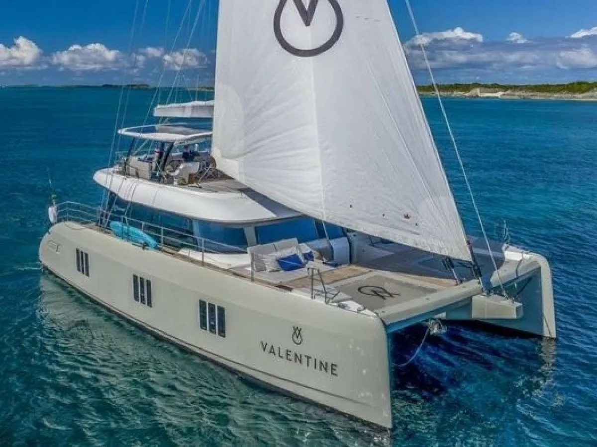 a small boat in a body of water