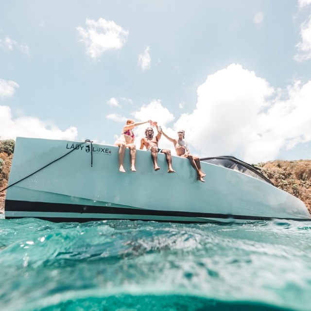 a small boat in a body of water